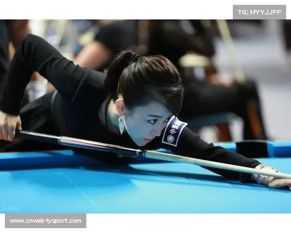 潘晓婷一杆变2025为2026,创意表演展球技 潘晓婷一杆变2025为2026,创意表演展球技